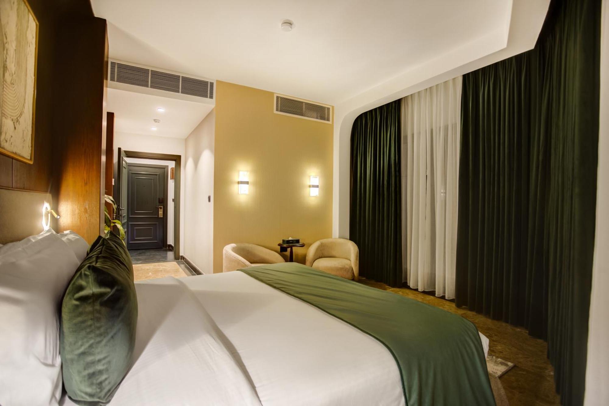 Bratus Hotel 亚喀巴 外观 照片