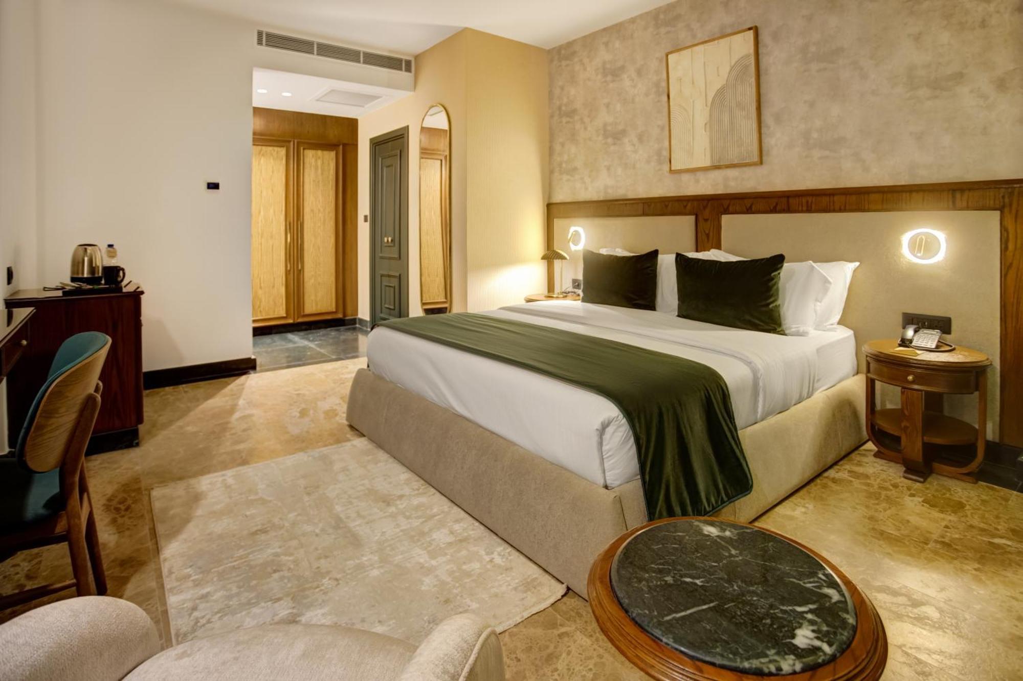 Bratus Hotel 亚喀巴 外观 照片