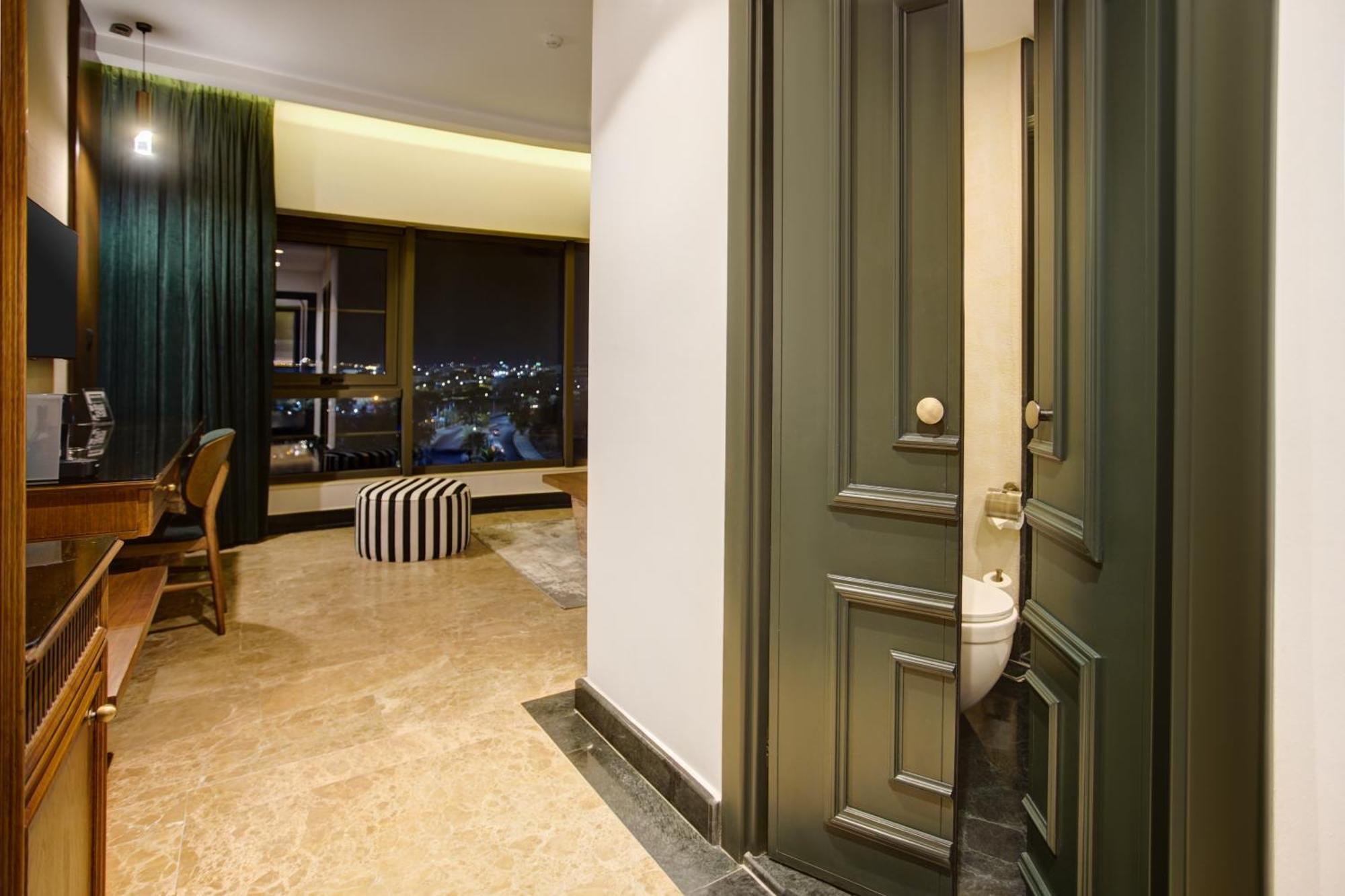 Bratus Hotel 亚喀巴 外观 照片