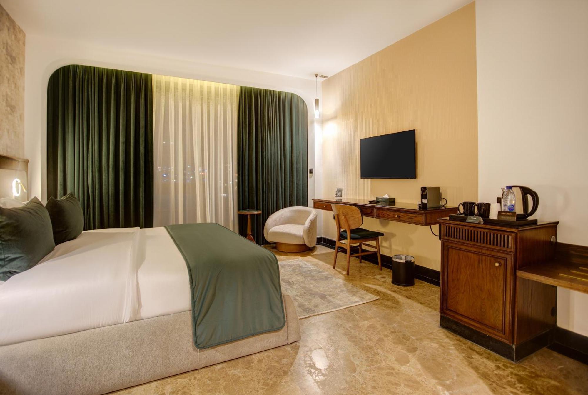 Bratus Hotel 亚喀巴 外观 照片